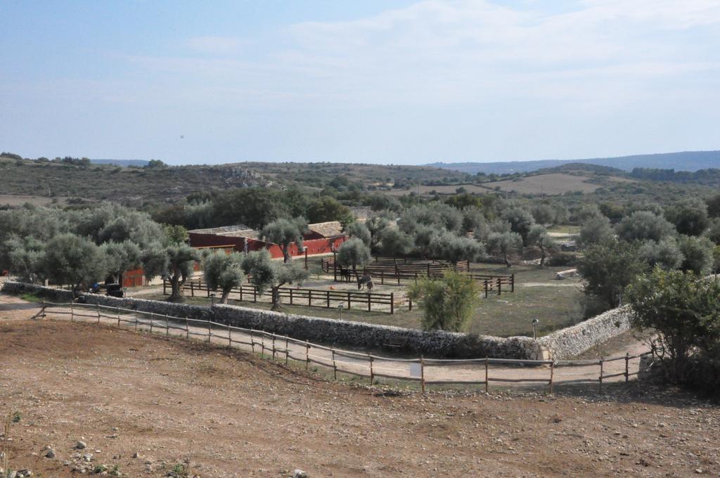 Villa Agriturismo Agrimilo Noto Exterior foto